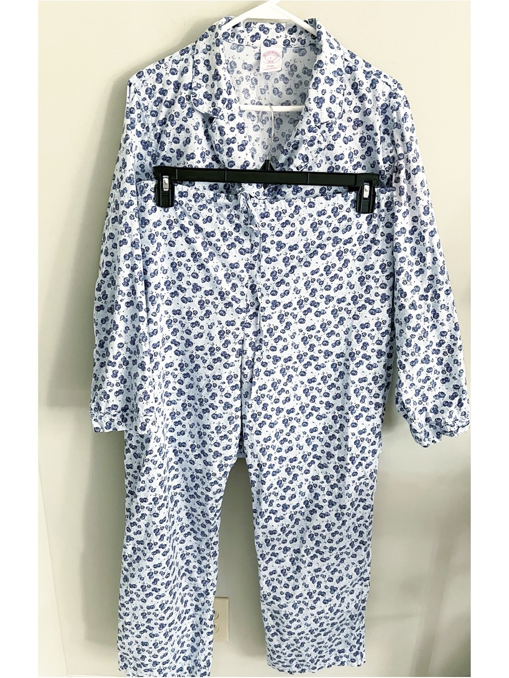 Brooks Brothers two piece pajamas sz L